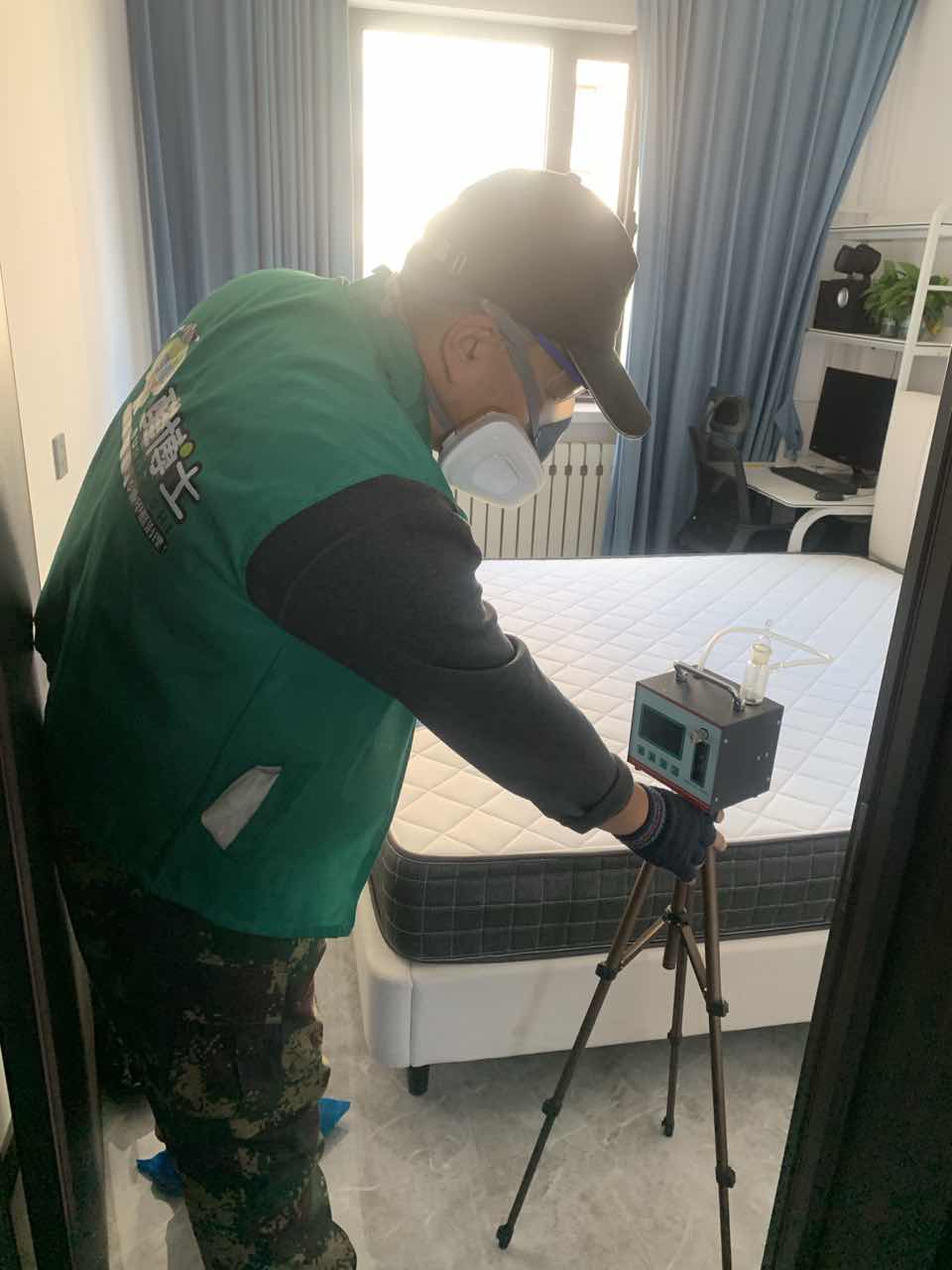 畹町醛博士百和国际小区测甲醛 甲醛检测现场